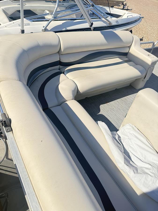 Used 1989 TRACKER/TAHOE BASS BUGGY 18'