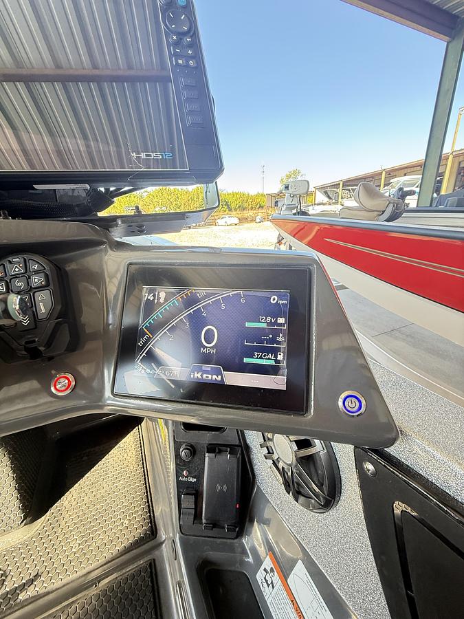 Used 2024 IKON LX 21