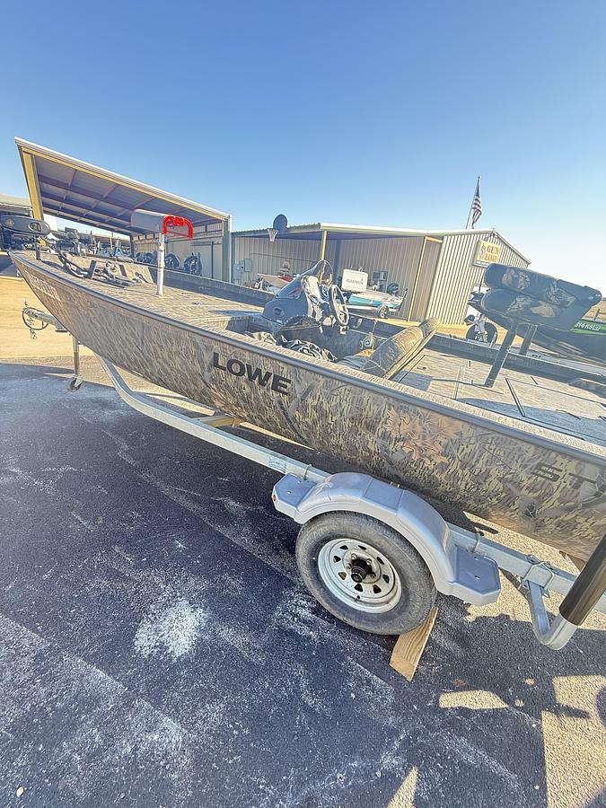 Used 2016 LOWES STINGER 175 S/C