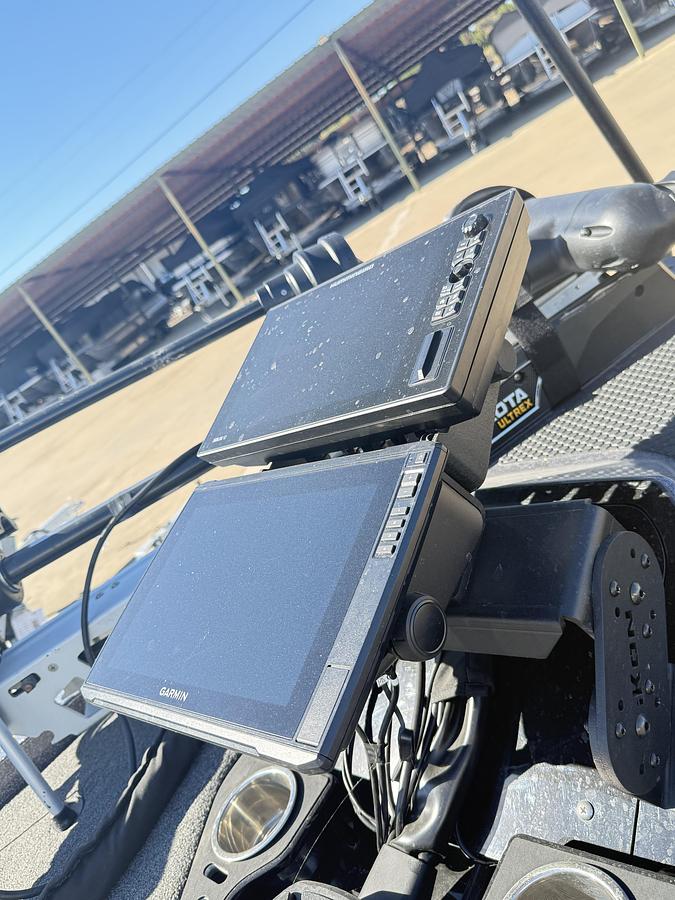 Used 2023 IKON LX 21