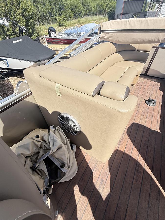 Used 2019 Veranda VX25RC