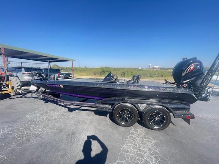 Used 2024 SKEETER FXR21 LE (ONLY 12 HOURS) LOADED WITH THE BEST AND BIGGEST OF EVRYTHING!!