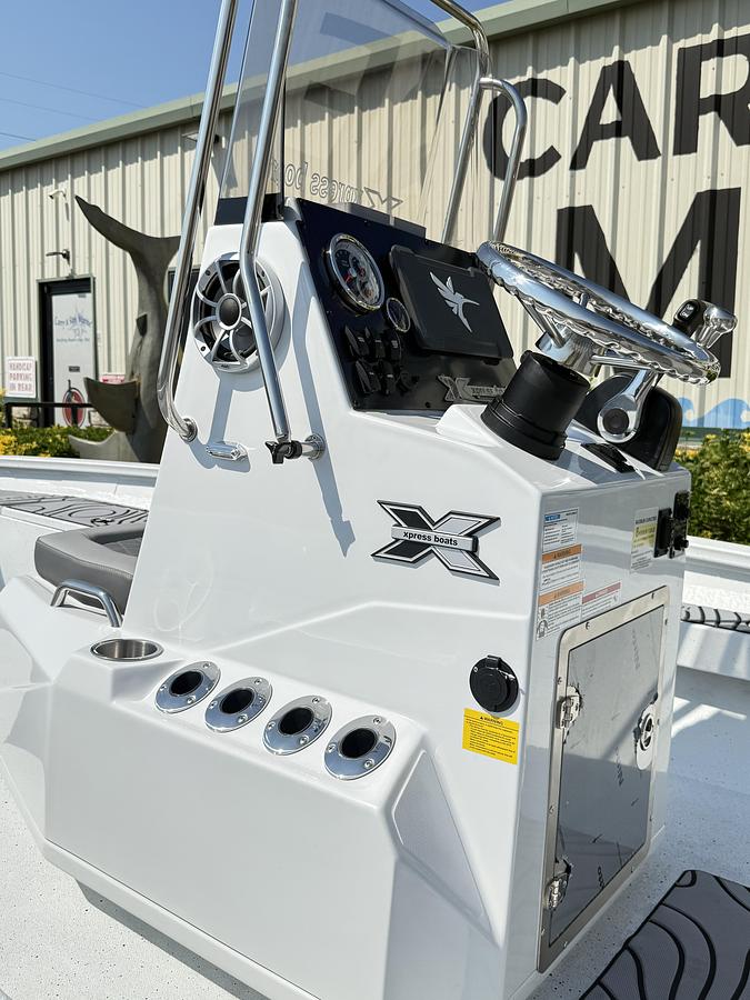 2026 Xpress H-22 BAY