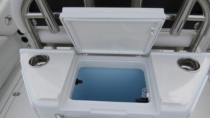 2024 Crownline Finseeker 230FS