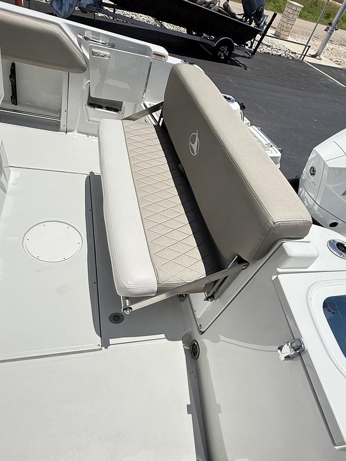 2024 Crownline Finseeker 210CC