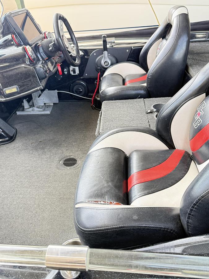 Used 2015 BASSCAT PUMA FTD