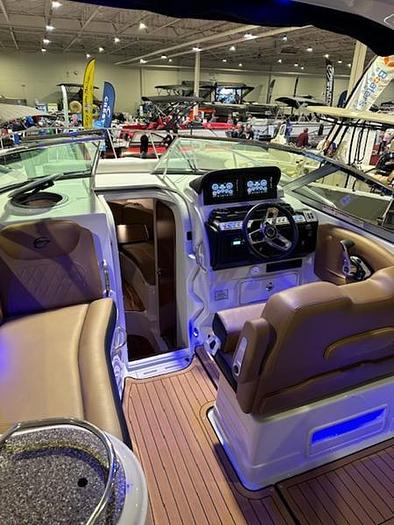 2024 Crownline 270 CR