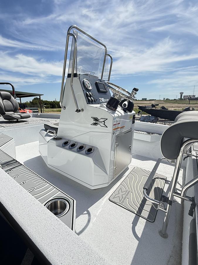 2025 Xpress H-20 BAY