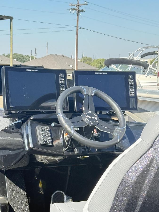 Used 2023 IKON LX 21