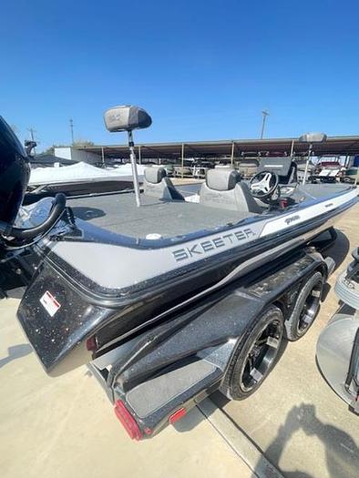 Used 2019 Skeeter FX21 LE JUST REDUCED !!
