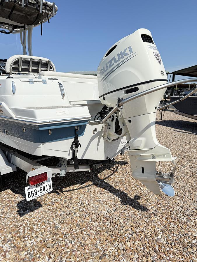 Used 2020 Crownline 220 Finseeker