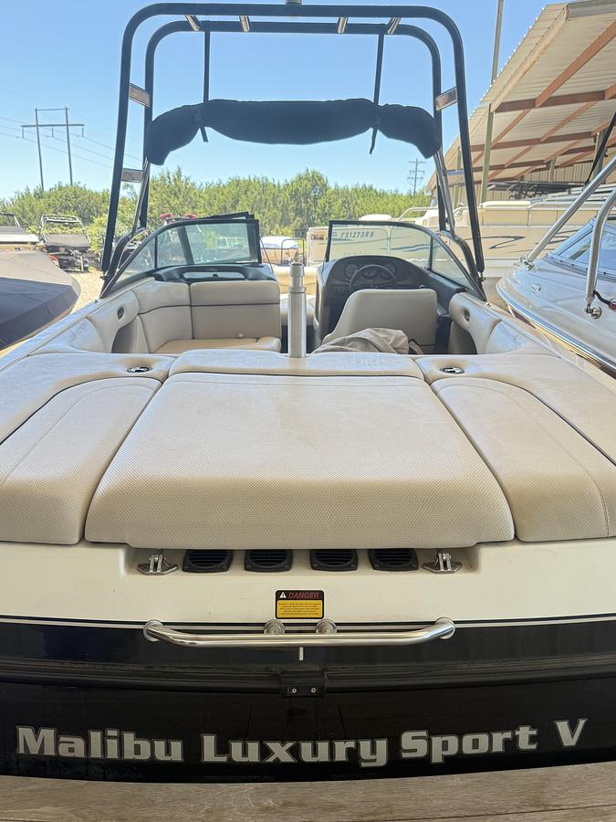 Used MALIBU WAKE BOAT
