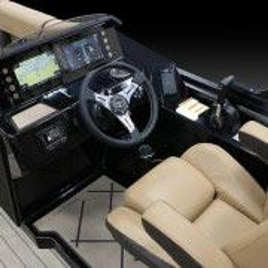 2025 Veranda VX22RC Premium Luxury Tri-Toon