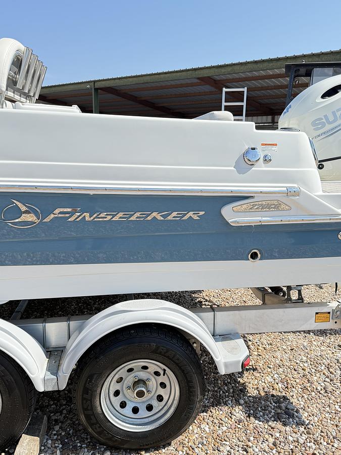 Used 2020 Crownline 220 Finseeker