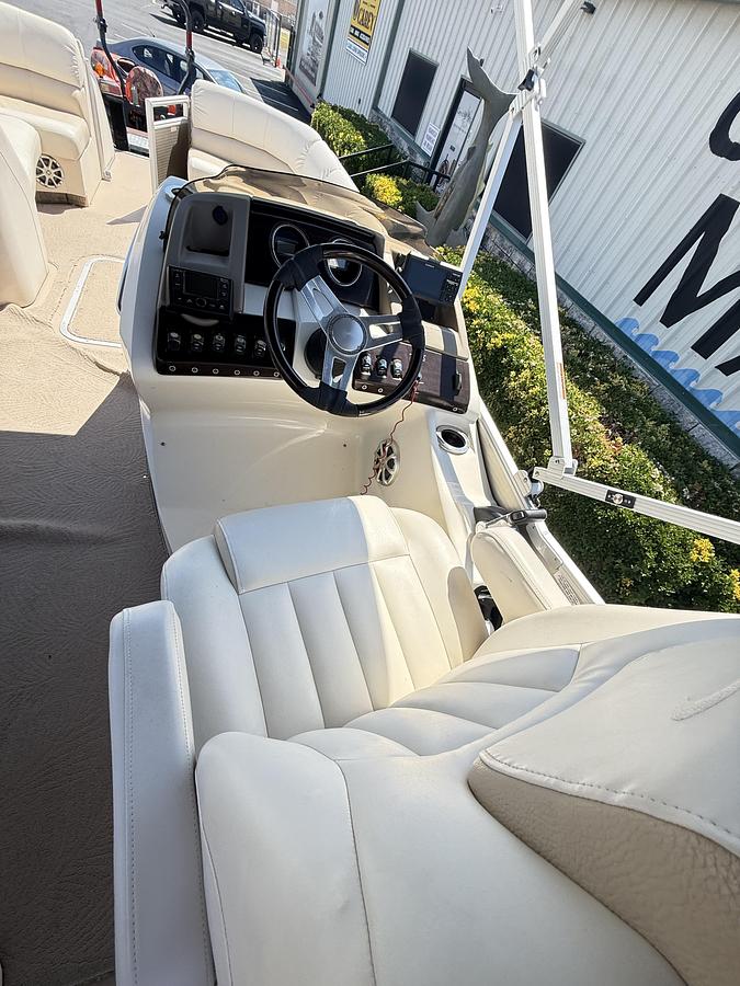 Used 2013 BENNINGTON 2550 QBR