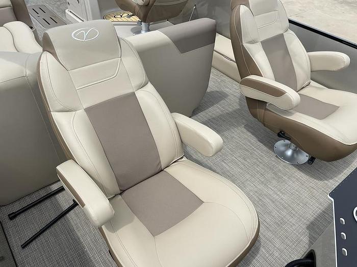 2023 Veranda VF22F4 Deluxe Tri-Toon