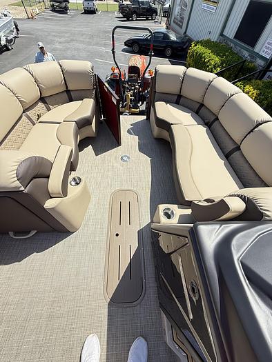 2025 Veranda VR22RC Tri-Toon - XL PACKAGE