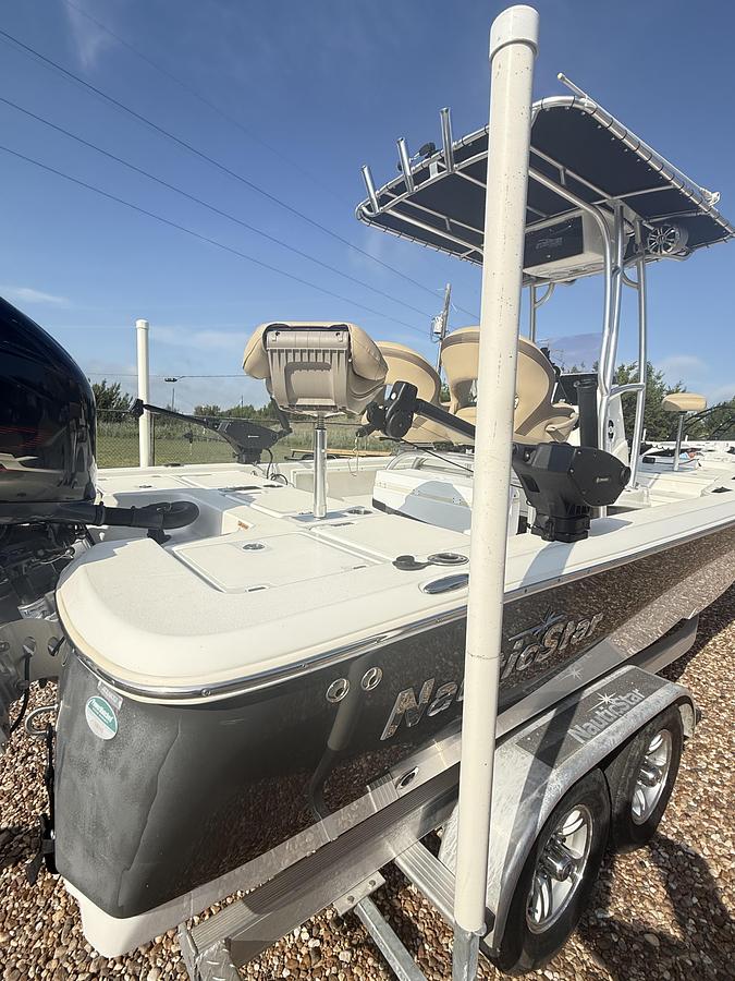 Used 2019 NauticStar 227 XTS BAY