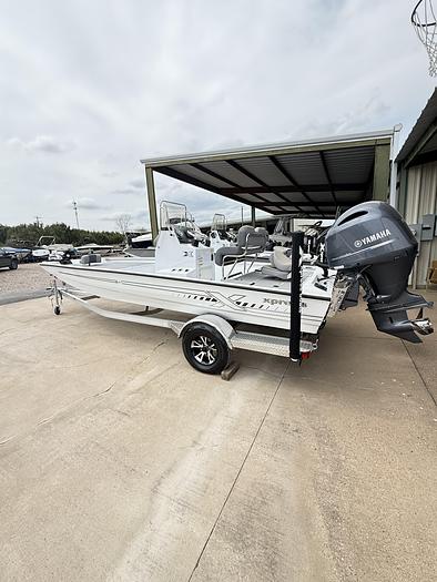 2025 Xpress H210 BAY