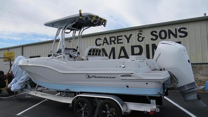 2024 Crownline Finseeker 230FS
