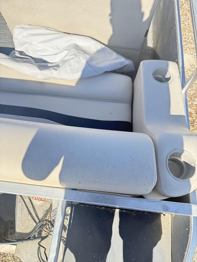 Used 1989 TRACKER/TAHOE BASS BUGGY 18'