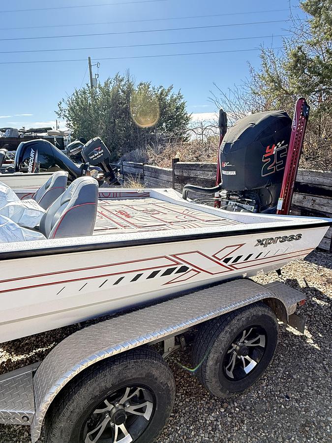 Used 2022 Xpress XR-21 PRO BASS