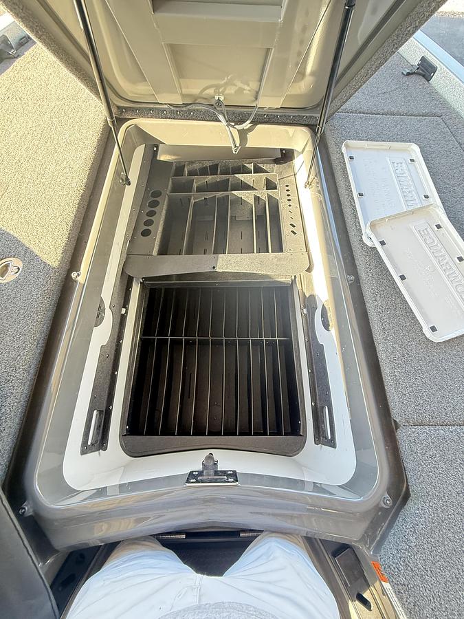 Used 2024 IKON LX 21