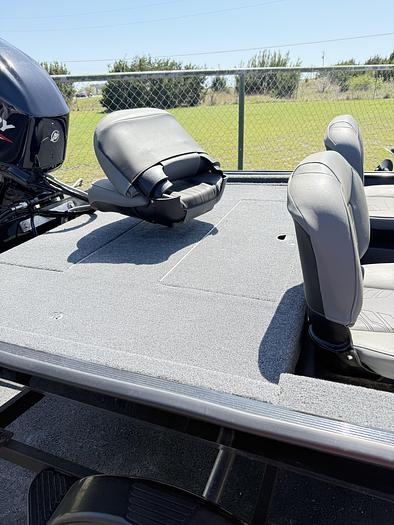 Used TRACKER CLASSIC 2024