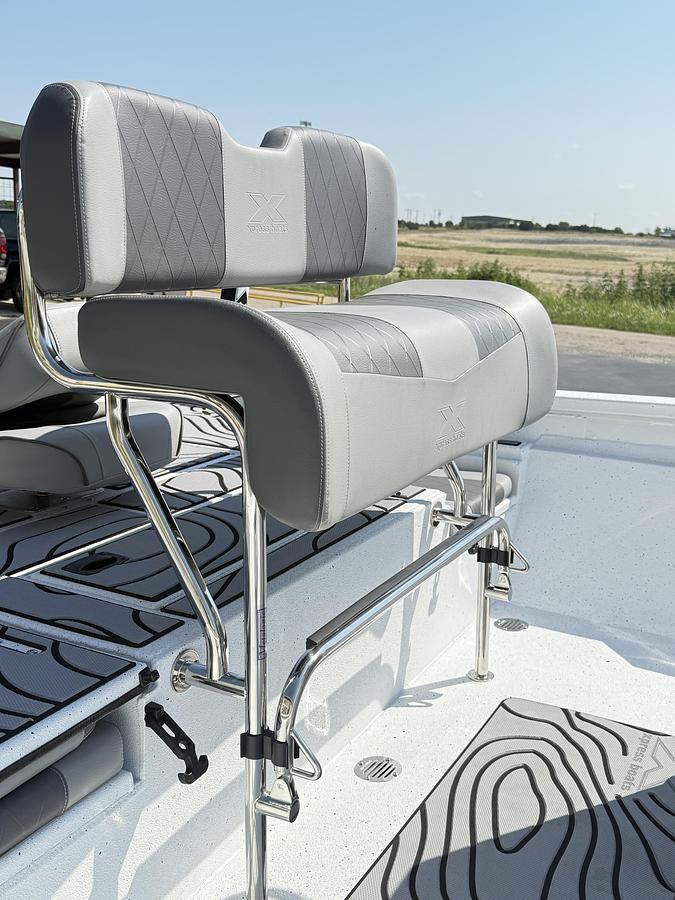 2026 Xpress H-22 BAY