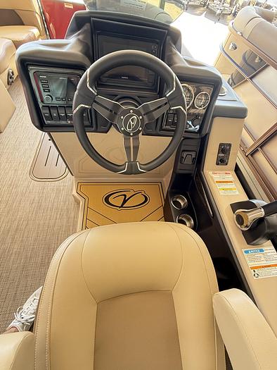 2025 Veranda VR22RC Tri-Toon - XL PACKAGE