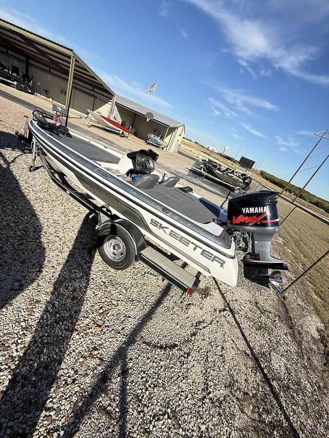 Used 2004 SKEETER SX 190