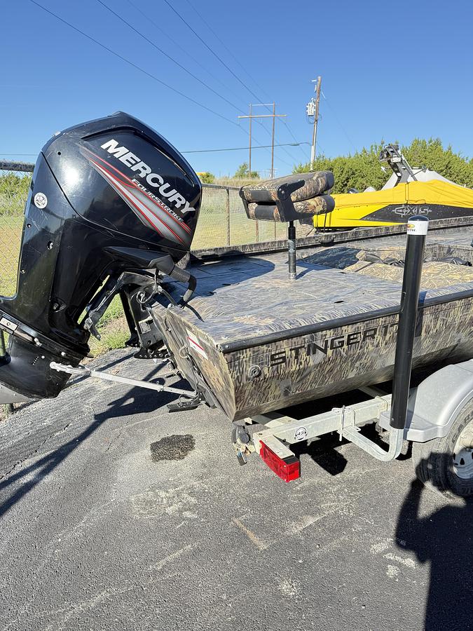 Used 2016 LOWES STINGER 175 S/C