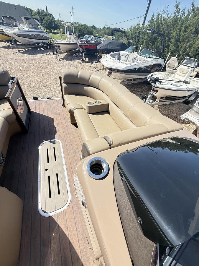 Used 2019 Veranda VX25RC