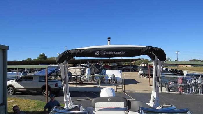 2024 Crownline 250 XSS