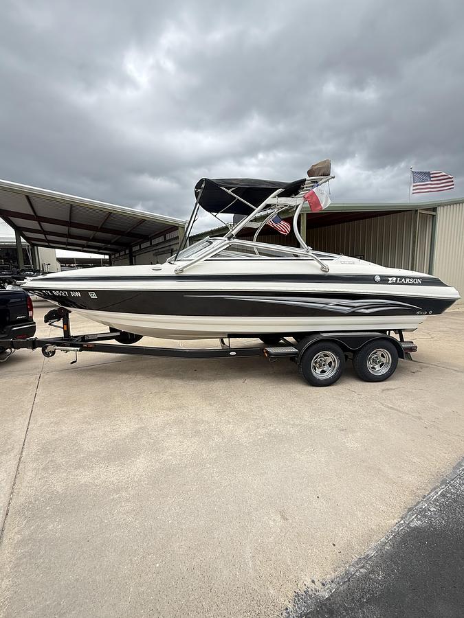 Used 2008 LARSON 228LXI