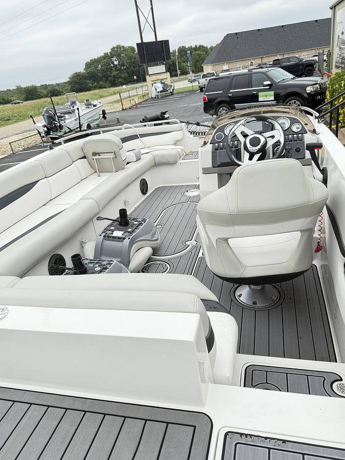 Used 2021 STARCRAFT MDX 191 DECKBOAT