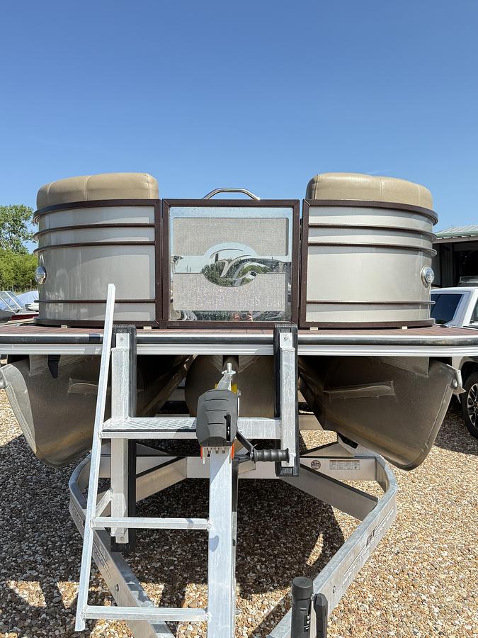 Used 2019 Veranda VX25RC