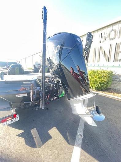 Used 2024 IKON LX 21