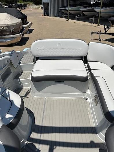 2024 Crownline E235 Surf