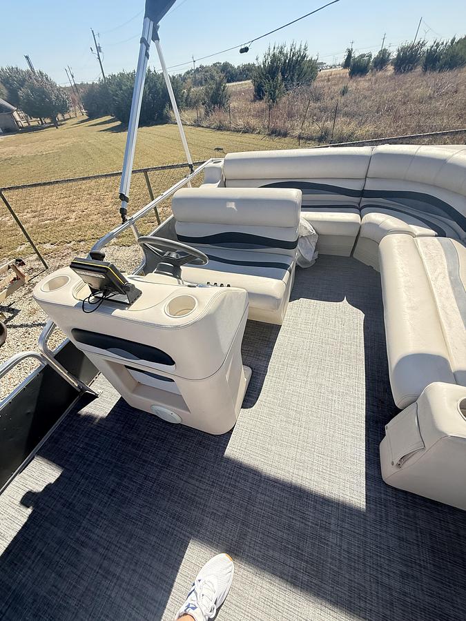 Used 1989 TRACKER/TAHOE BASS BUGGY 18'