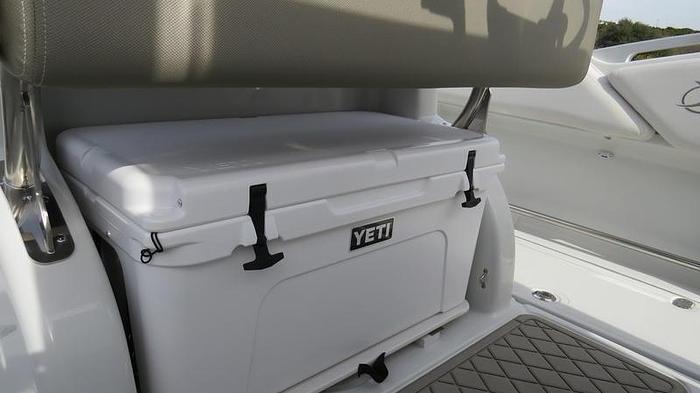 2024 Crownline Finseeker 230FS