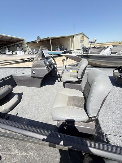 Used TRACKER CLASSIC 2024