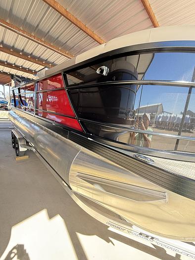 2025 Veranda VR22RC Tri-Toon - XL PACKAGE