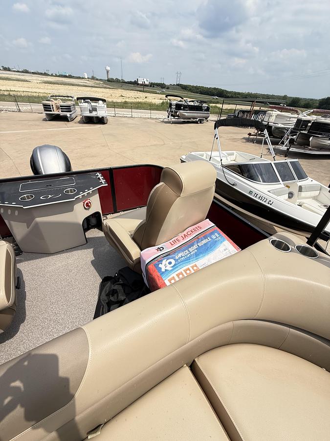 Used 2022 Veranda VF22F4