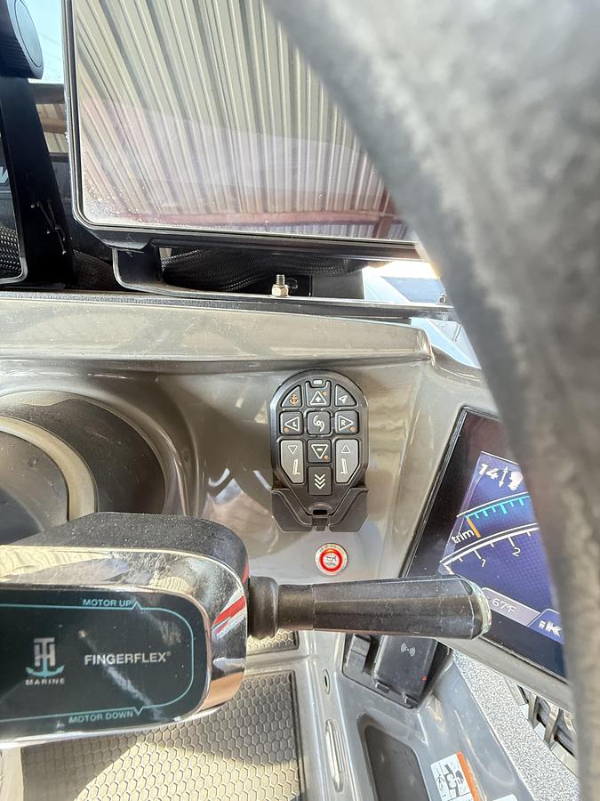 Used 2024 IKON LX 21