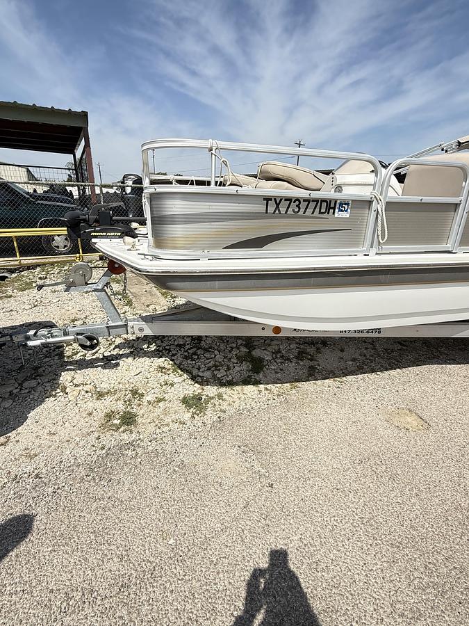 Used 2015 HURRICANE 196 FUNDECK