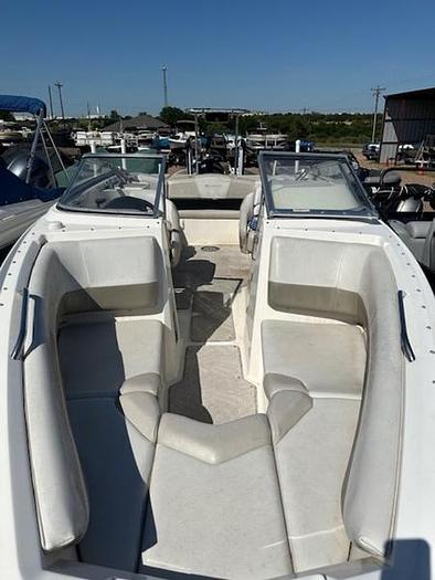 Used 2007 Larson LXI 268BR