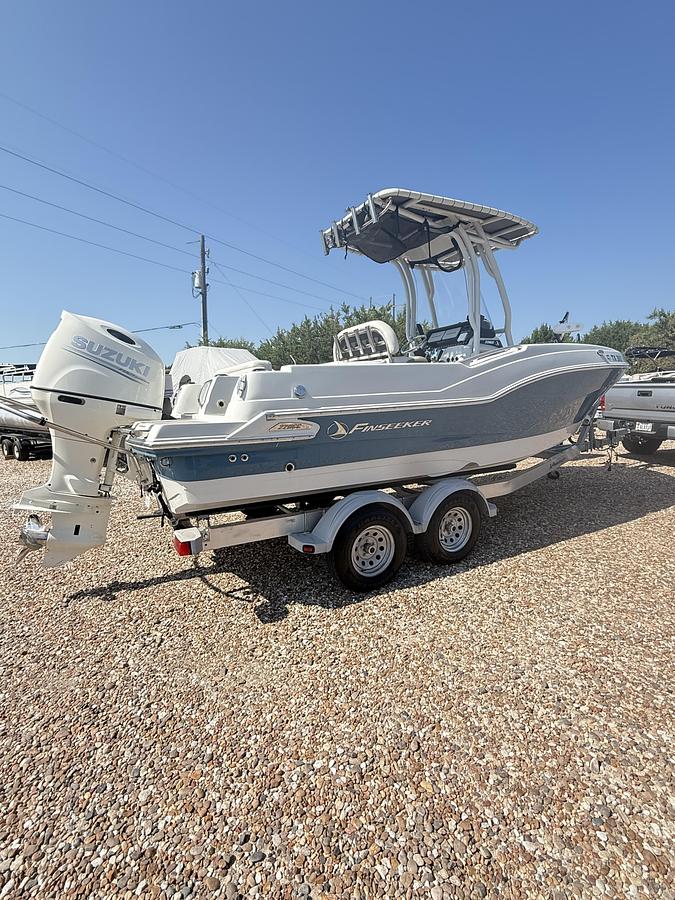 Used 2020 Crownline 220 Finseeker