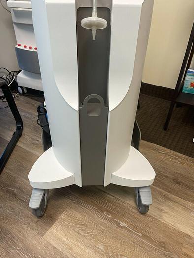 Used 2018 Venus Concept NeoGraft 2.0 ~ Single Owner System ~ Includes 112,644 Grafts