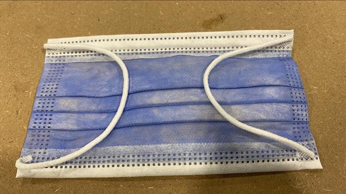 Used Bluewrist 4 Ply Surgical Mask Converting Line